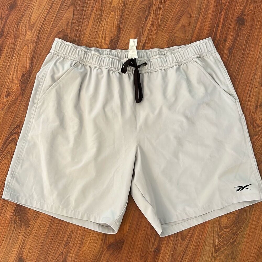 NWOT Reebok men's gray volley swim shorts quick dry size L